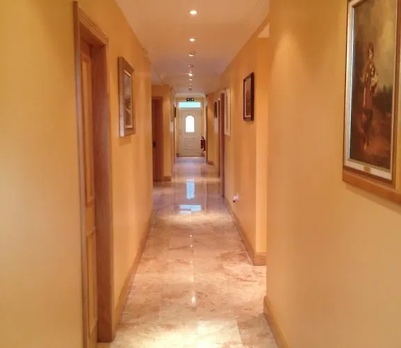 Anvil House Oda ve Kahvaltı 3*
